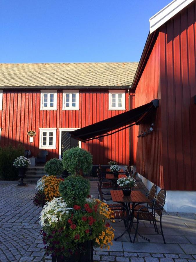 Hotel Hovde Gard à Brekstad Extérieur photo